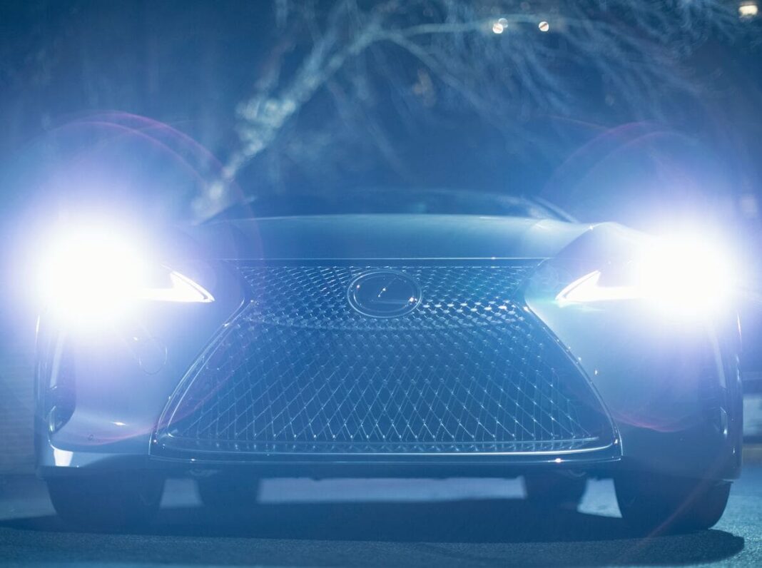6 Different Types of Car Lights and When to Use Them